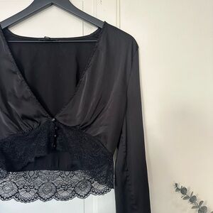 Elegant Black Lace Trim Crop Top